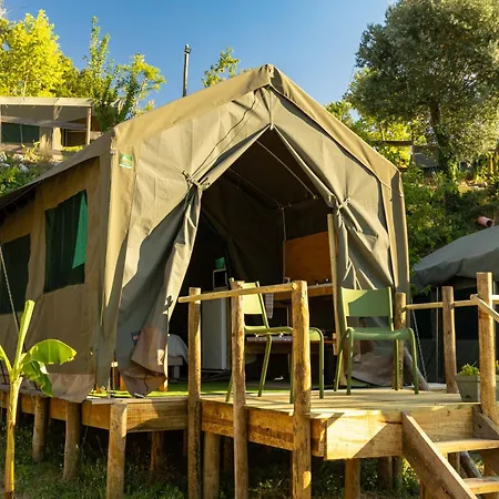 Οργανωμένο κάμπινγκ Safari Glamping Portugal Lion Ventosa (Braga)