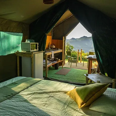 Safari Glamping Portugal Lion Οργανωμένο κάμπινγκ Ventosa (Braga)