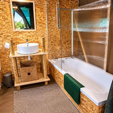 Safari Glamping Portugal Lion