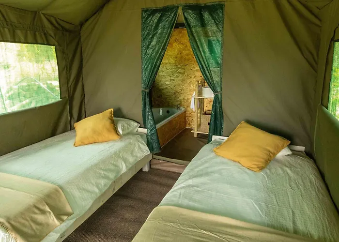 Safari Glamping Portugal Lion ラグジュアリーテント *