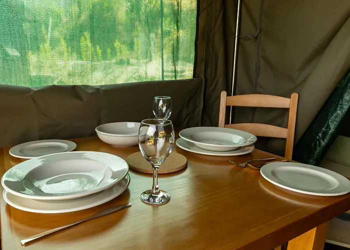 ラグジュアリーテント Safari Glamping Portugal Lion