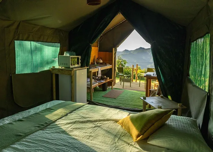 Safari Glamping Portugal Lion ラグジュアリーテント Ventosa