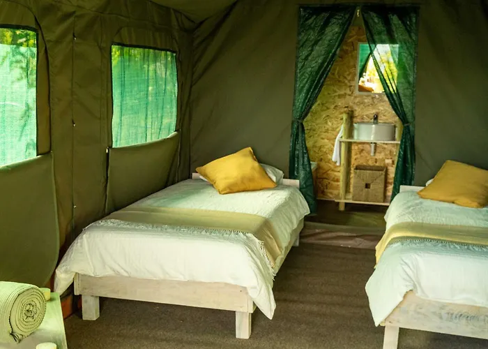 Safari Glamping Portugal Lion 럭셔리텐트